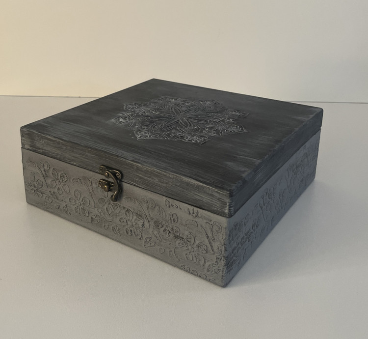 جعبه اکسسوری ام دی اف، طرح برجسته و پتینه ،رنگ مشکی