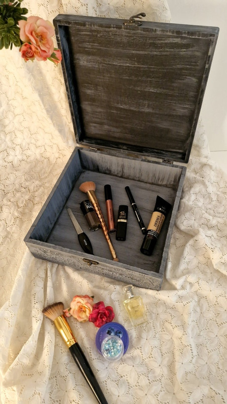جعبه چوبی اکسسوری طرح برجسته و پتینه رنگ مشکی