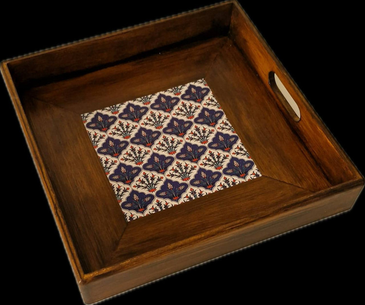 سینی چوبی دکوپاژ با طرح حوض کاشی و طرح چوب اطراف