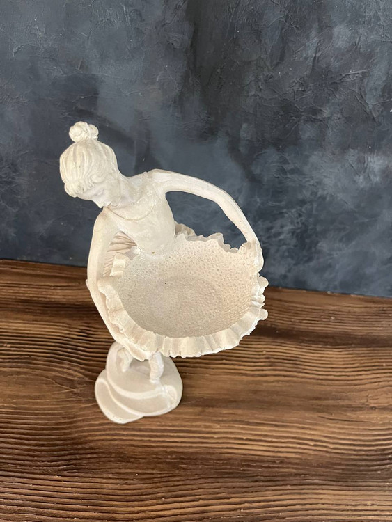 مجسمه پلی استر خام بالرین