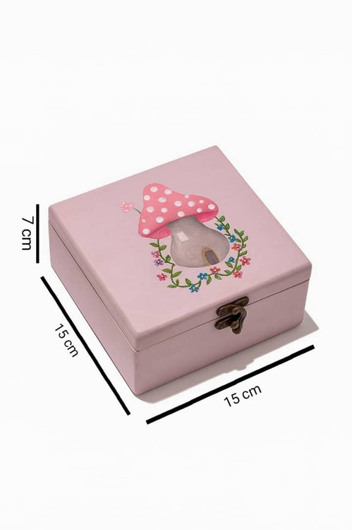 جعبه چوبی مکعب صورتی با طرح قارچ