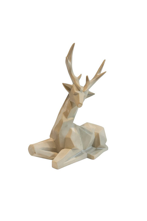 مجسمه پلی استر خام گوزن نشسته