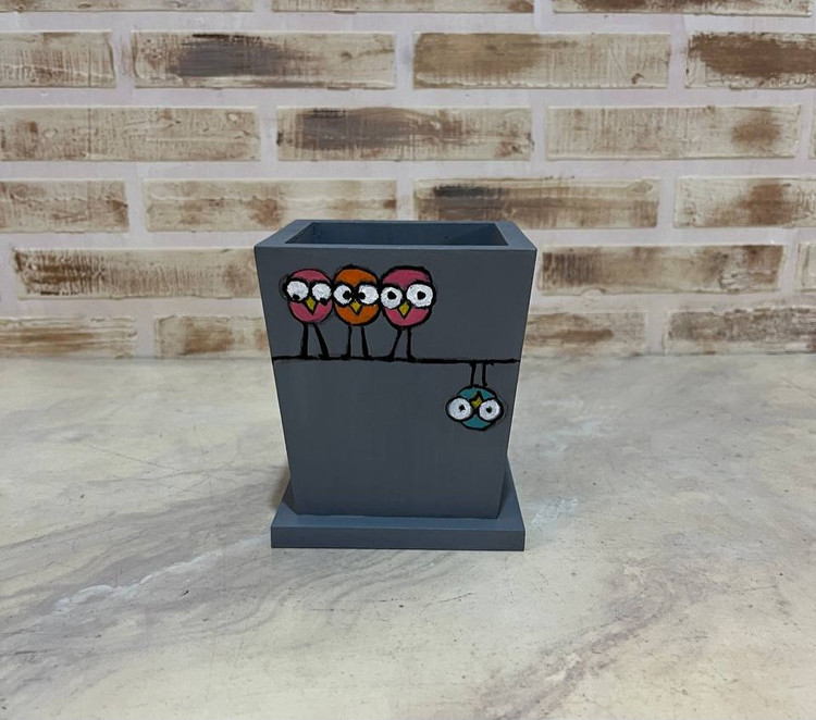 جاقلمی رومیزی چوبی طرح گنجشککان بازیگوش