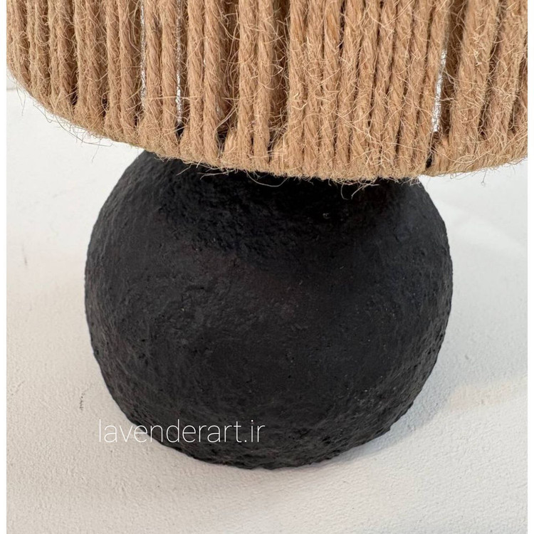 آباژور رومیزی دست ساز پاپیه ماشه طرح نیمکره مشکی با شید کنفی