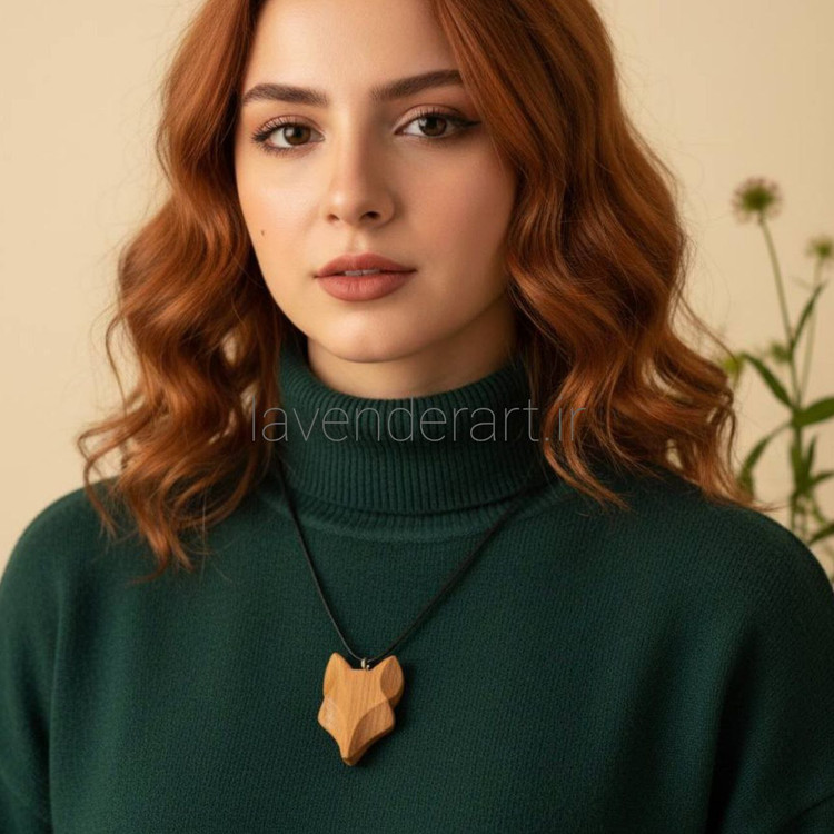 گردنبند چوبی دستساز طرح روباه