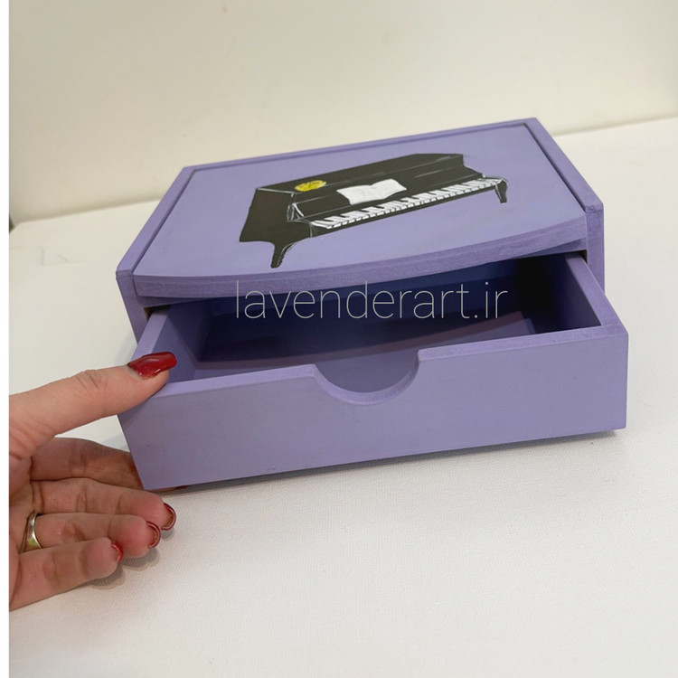 استند زیورآلات یاسی طرح پیانو همراه با کشو و آینه