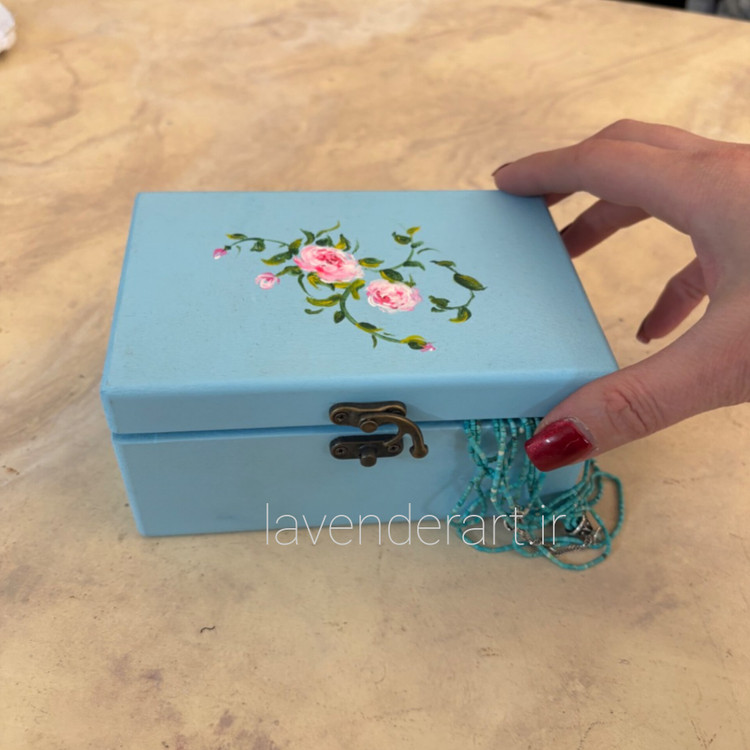 ست آینه و جعبه نقاشی شده آبی با گل های صورتی