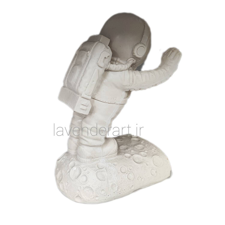 مجسمه پلی استر خام فضانوردی روی ماه ارتفاع 23 سانتی متر