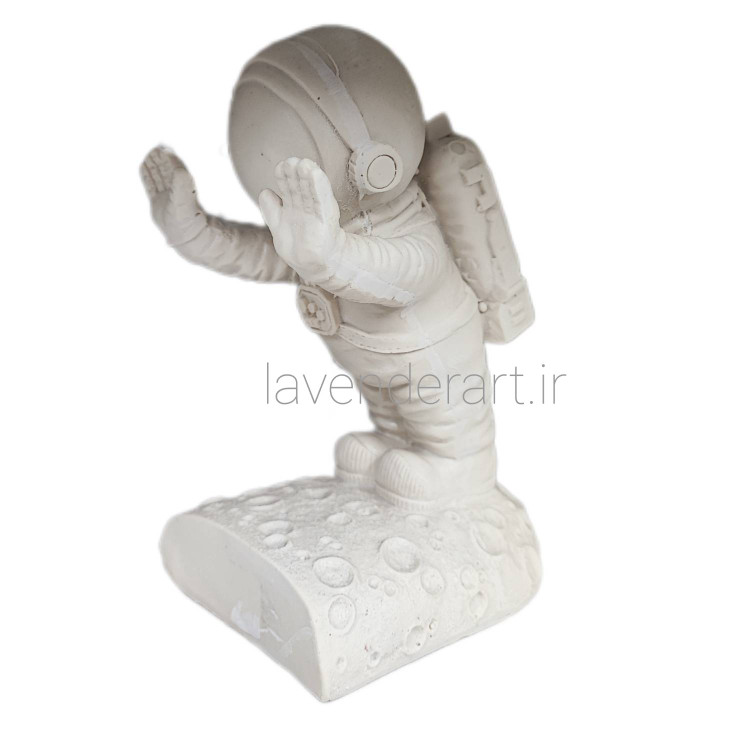 مجسمه پلی استر خام فضانوردی روی ماه ارتفاع 23 سانتی متر