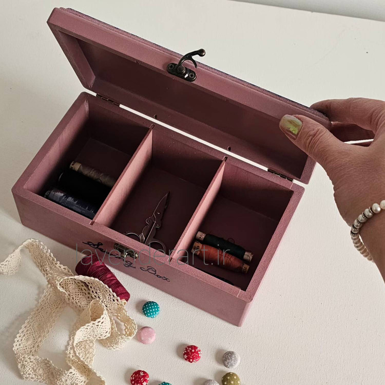 جعبه کیت خیاطی دارای سه قسمت سایز 15*25*8 سانتی متر