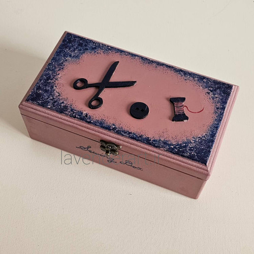 جعبه کیت خیاطی دارای سه قسمت سایز 15*25*8 سانتی متر