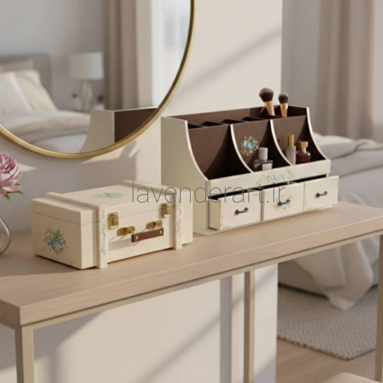 چمدان چوبی کرم قهوه ای با نقاشی گل رز آبی