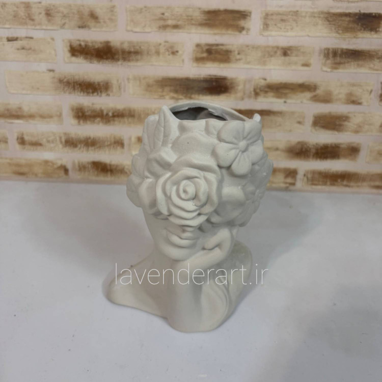 مجسمه گلدانی پلی استر خام سردیس دختری با صورت پوشیده از گل ارتفاع 22 سانتی متر