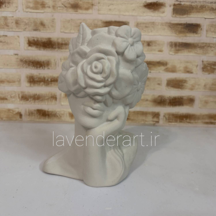 مجسمه گلدانی پلی استر خام سردیس دختری با صورت پوشیده از گل ارتفاع 22 سانتی متر