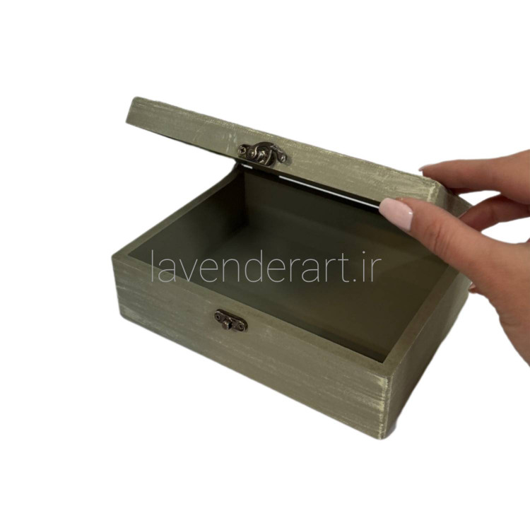 جعبه چوبی کوچک سبز با دکوپاژ مخمل فرش ایرانی ابعاد 20*15*7 سانتی متر
