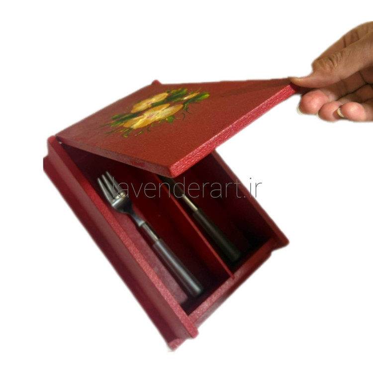 جعبه کارد و چنگال رومیزی چوبی یا جعبه تیبگ قرمز با نقاشی گل بنفشه ابعاد 8*25*15 سانتی متر