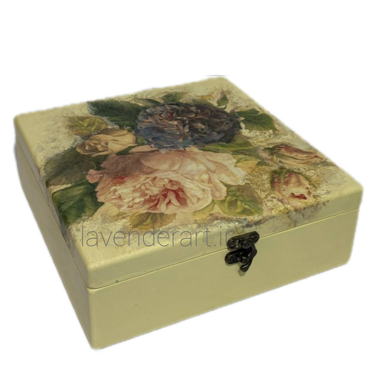 جعبه چوبی متوسط قفل دار با طرح گل صدتومانی ابعاد 20*20*7 سانتی متر