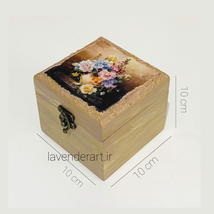 جعبه چوبی کوچک قفل دار با پتینه مخمل طرح گل ابعاد 11*10*10 سانتی متر