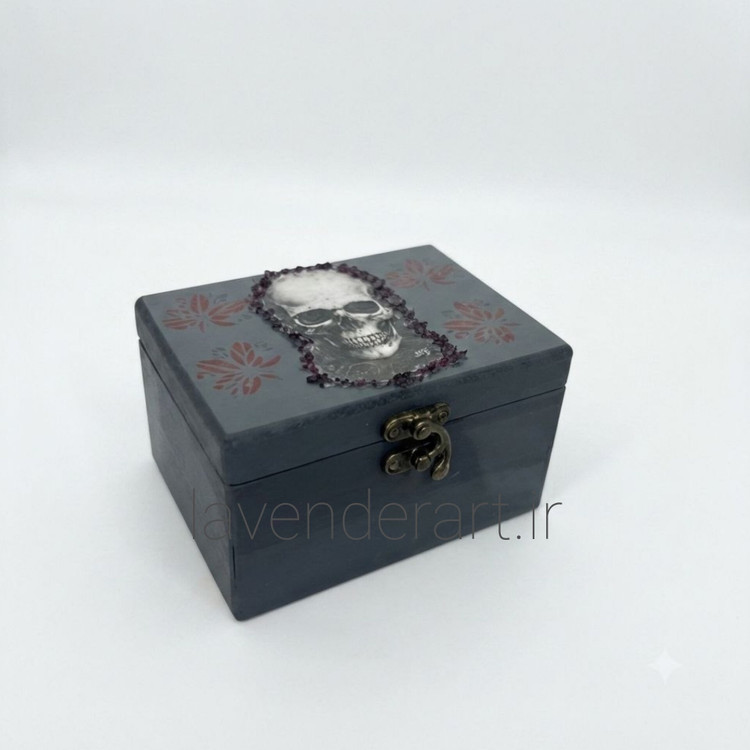 جعبه چوبی کوچک قفل دار فانتزی طرح اسکلت ابعاد 6.5*9*12 سانتی متر