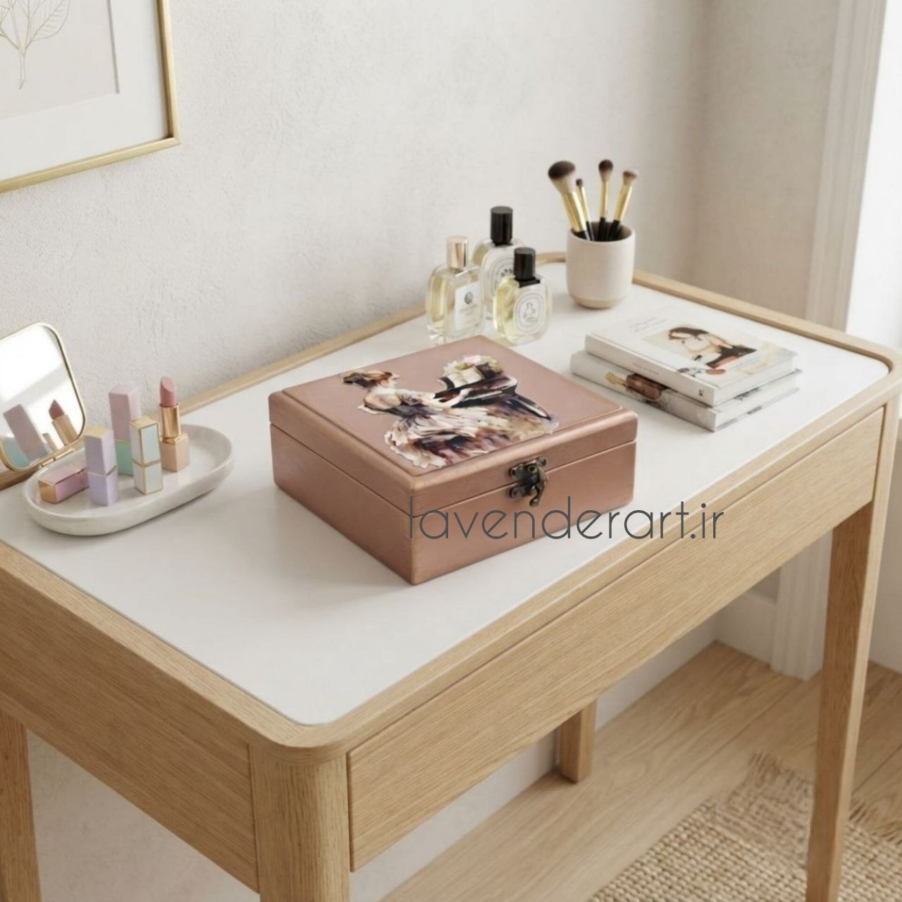 جعبه چوبی ام دی اف کوچک جاجواهرات لوکس قفل دار با طرح دکوپاژ پیانو ابعاد 20*20*6 سانتی متر