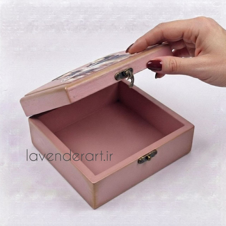 جعبه چوبی ام دی اف کوچک جاجواهرات لوکس قفل دار با طرح دکوپاژ پیانو ابعاد 20*20*6 سانتی متر