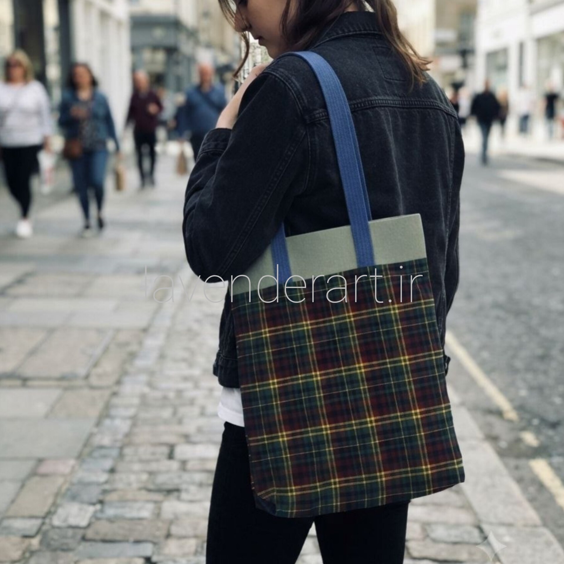 توت بگ پاییزی و زمستانی چهارخانه سبز-زرشکی کشمیر یا پشمی ابعاد 45*35 سانتی متر